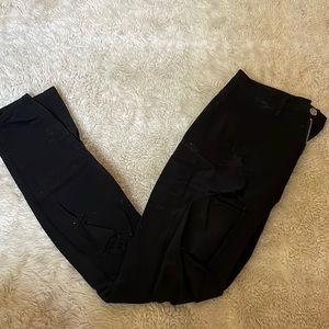 Black distressed skinny jeans
